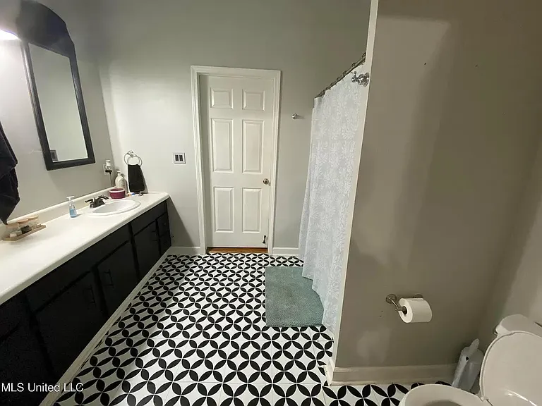 1108 Live Oak Ave — Photo 13
