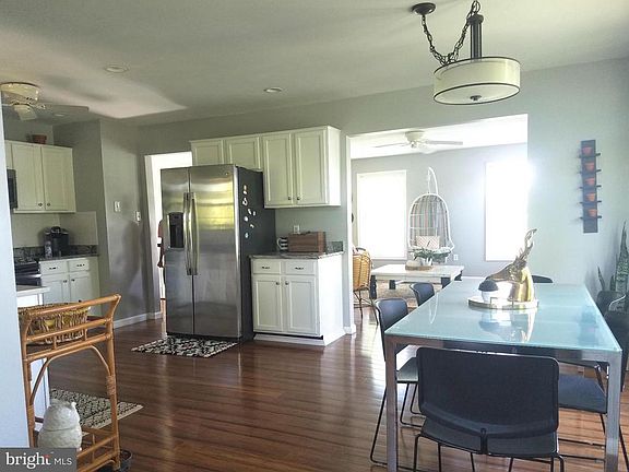 4th image of 11 Tenbrooke Ct