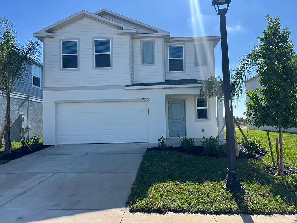 19550 Fairhill Ct