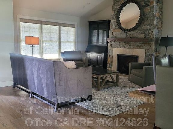 4th image of 3732 Bret Harte Dr