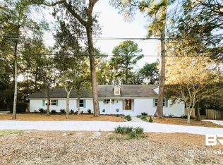 307 Blue Island Ave, Fairhope, AL 36532