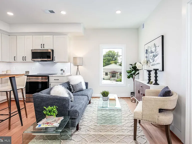 1818 Rhode Island Ave NE #5 — Photo 5