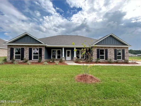 207 E Fire Department Rd, Lucedale, MS 39452