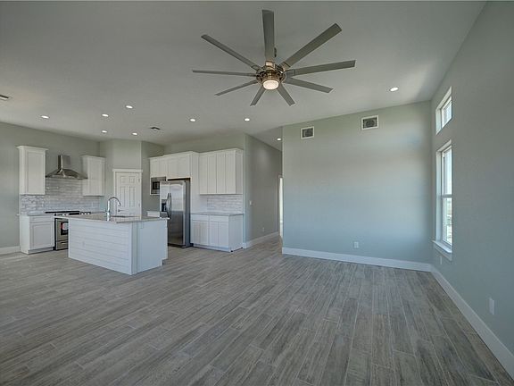 3rd image of 162 La Concha Blvd #21