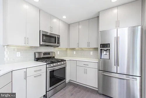 712 S Sartain St #3 Photo 1