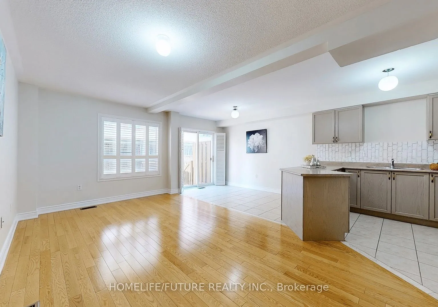 3 bed, $3,300 — Photo 4