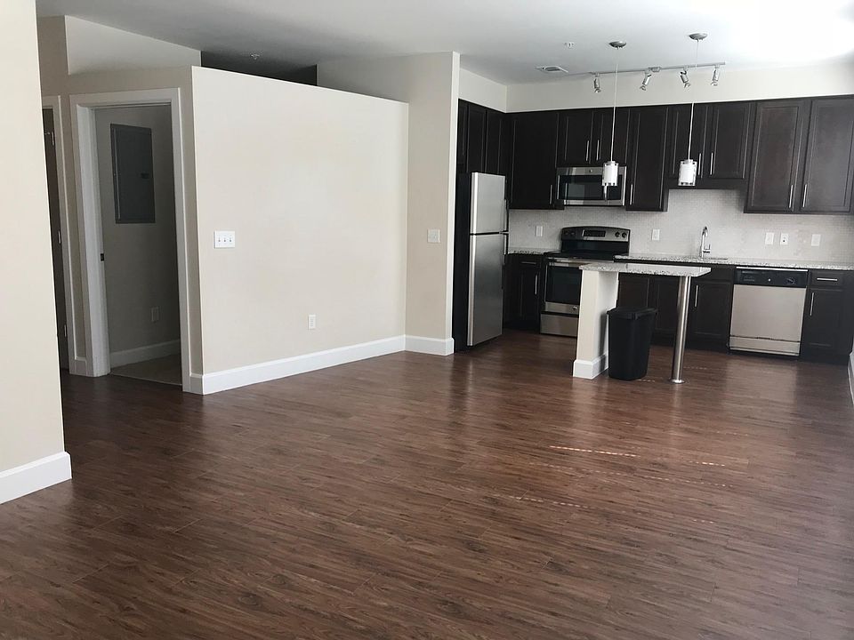 1st image of 1107 Lake Baldwin Ln Unit 305