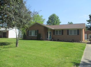 1102 E 7th St, Roanoke Rapids, NC 27870