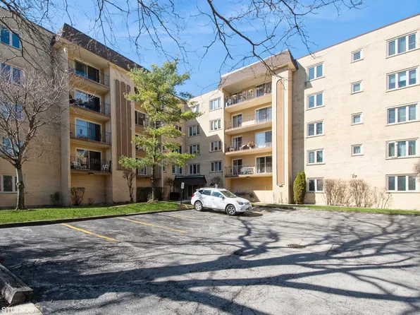 6460 W Belle Plaine Ave APT 502, Chicago, IL 60634