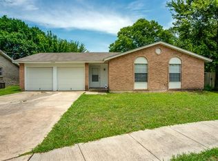 3709 Lindsey Ct, Arlington, TX 76015