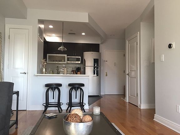 2nd image of 2540 38th St APT 4B