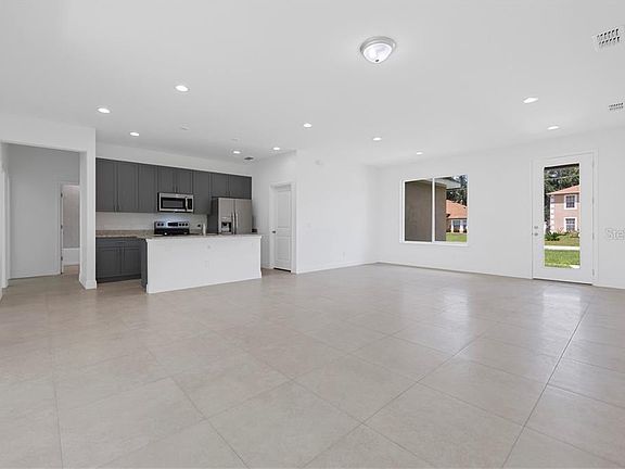 4th image of 641 Parakeet Ct