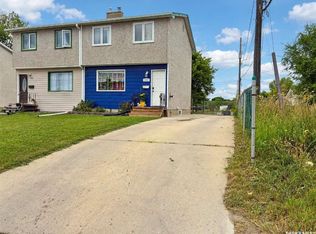 4324 3rd AVENUE N, Regina, SK S4R 0X2