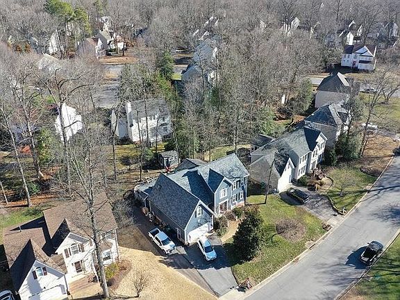 3rd image of 9212 Stephens Manor Dr