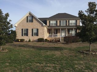4013 Oak Pointe Dr, Pleasant View, TN 37146