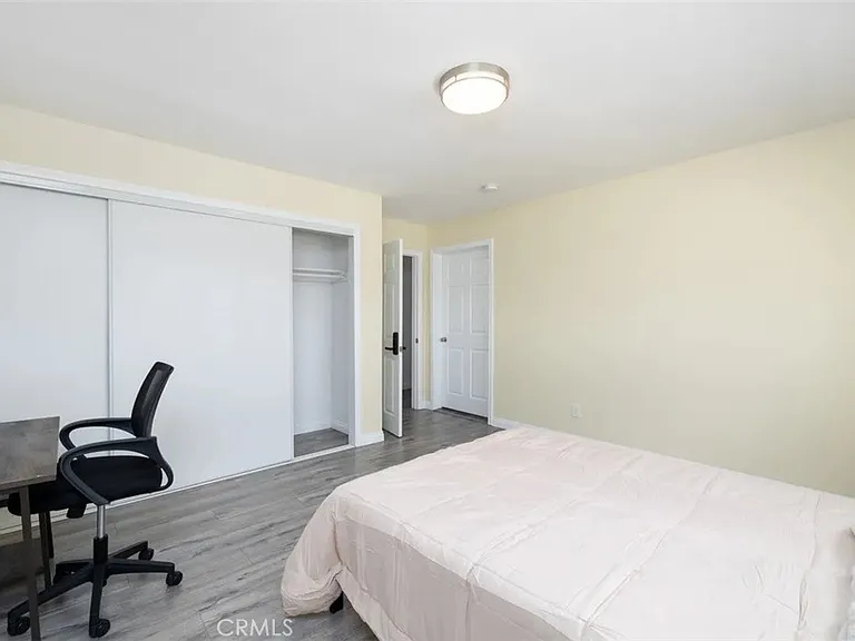 1114 Exposition Blvd — Photo 4