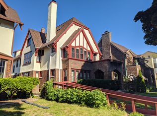 3035 N Stowell Ave #3037, Milwaukee, WI 53211