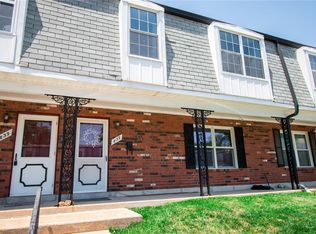 837 Dumont Pl, Saint Louis, MO 63125