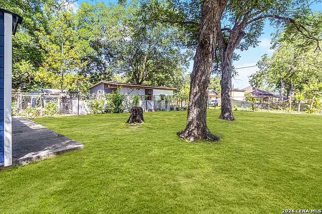 2 bed, 2.0 bath, 800 sqft, $1,195 — Photo 3