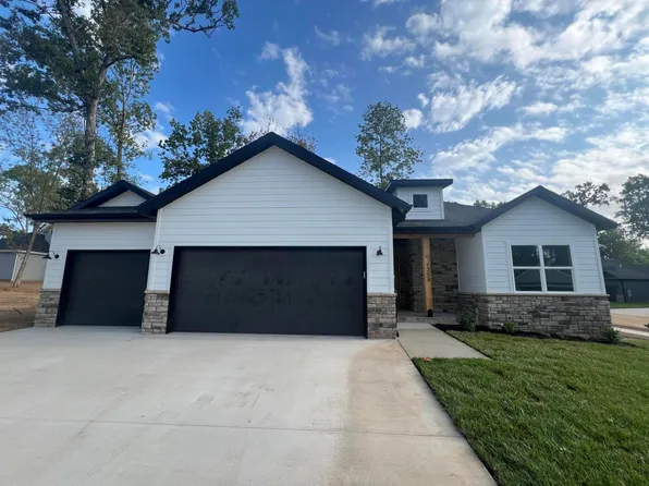 1379 N Harper Ridge Drive, Republic, MO 65738