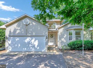 1302 Lakeview Pkwy, Locust Grove, VA 22508