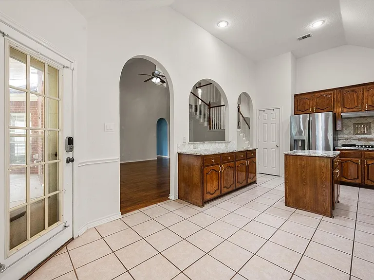 7700 Buccaneer Cir — Photo 16