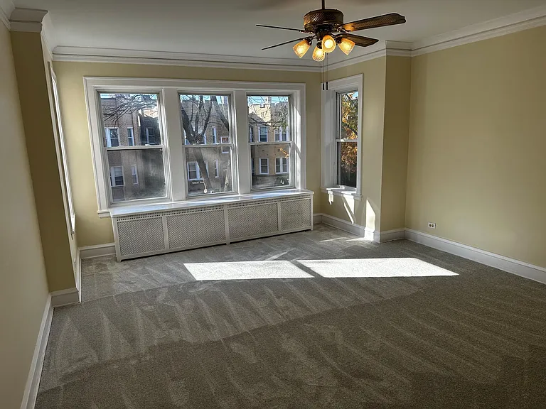 5717 N Christiana Ave — Photo 2