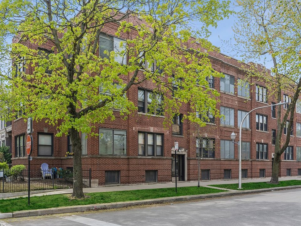 1st image of 1509 W Cornelia Ave #2