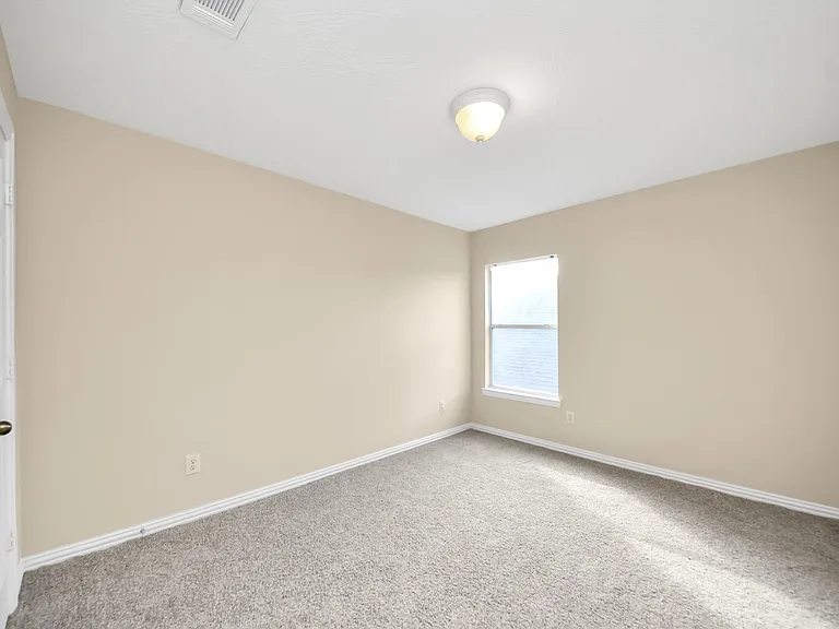 7030 Cornflower Ln — Photo 38