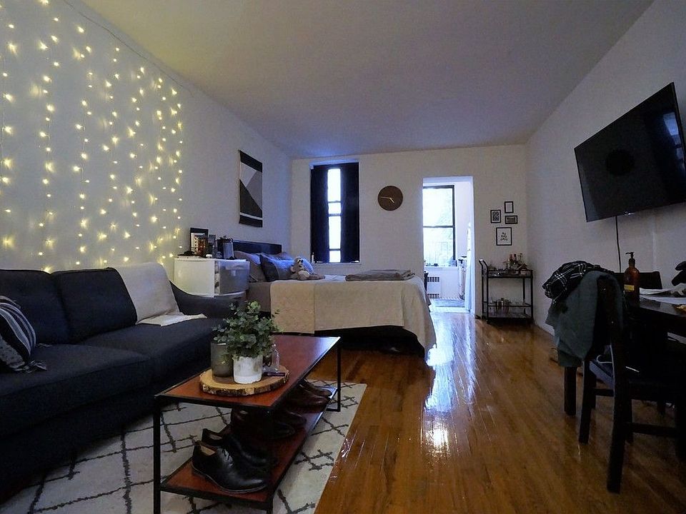 1st image of 1409 2nd Ave #3R