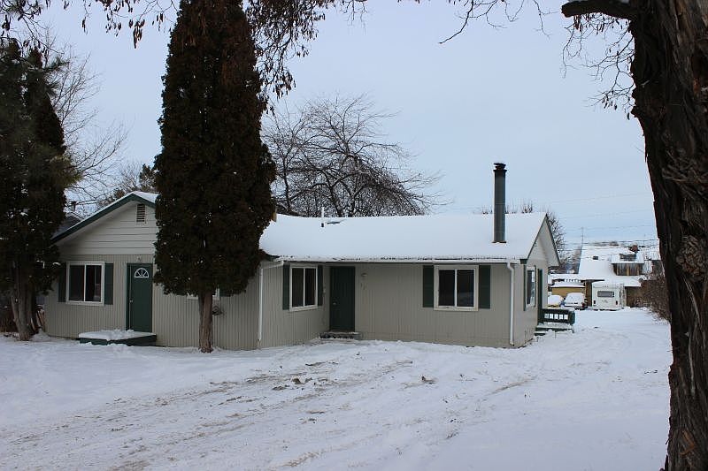 1st image of 705 13th Ave E
