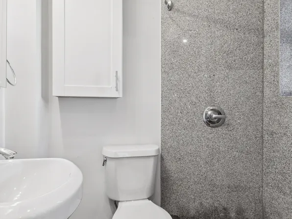 119 Christopher Street image 9 of 21