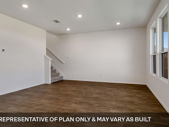 4th image of 170 Orange Flame Blvd