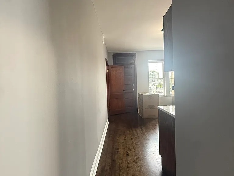 5714 W Cermak Rd #2E — Photo 10