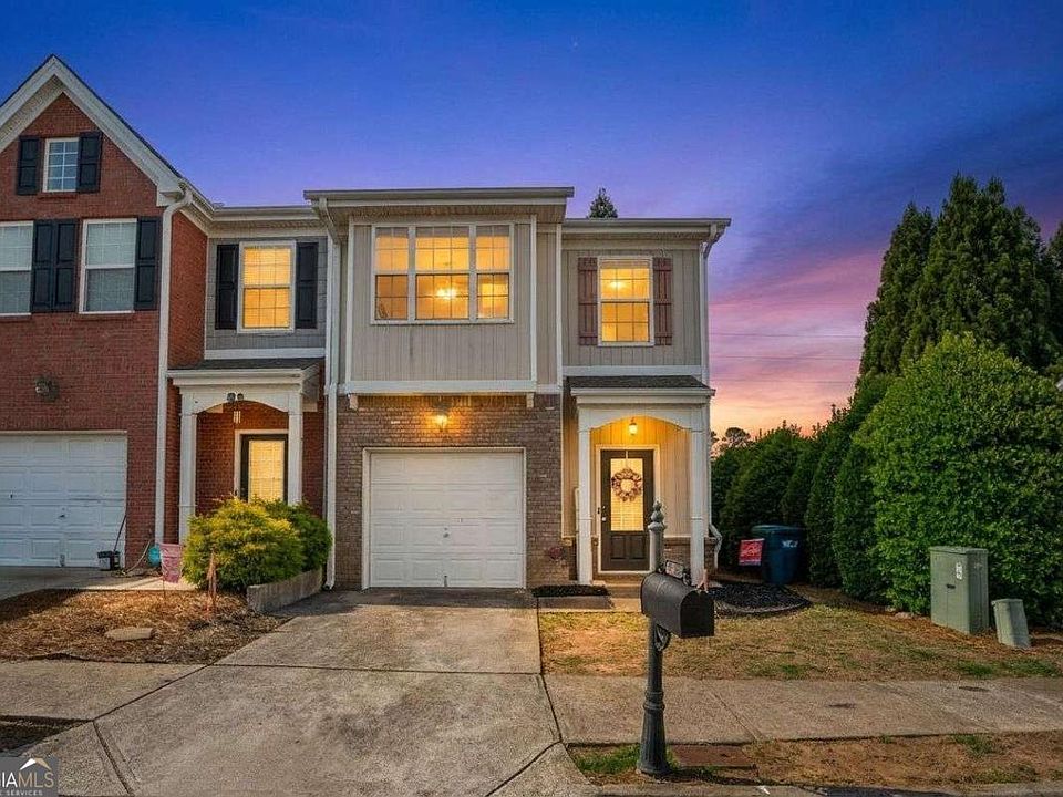 1st image of 4 Madaline Ln
