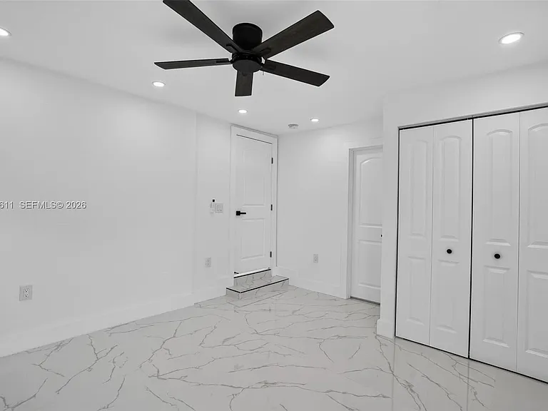 1920 SW 67th Ave — Photo 24