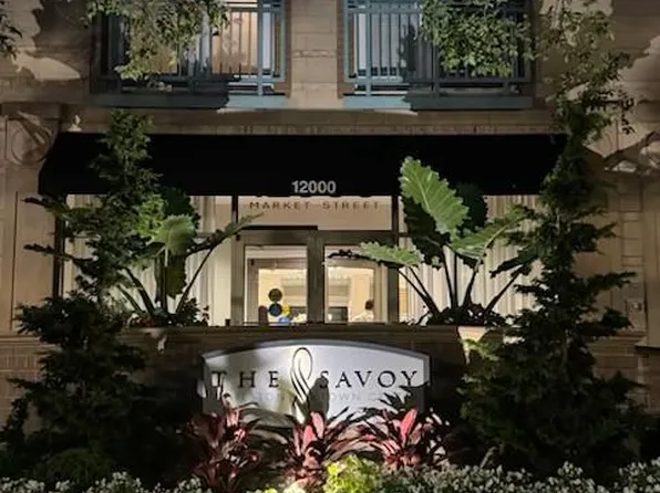12000 Market St APT 408, Reston, VA 20190
