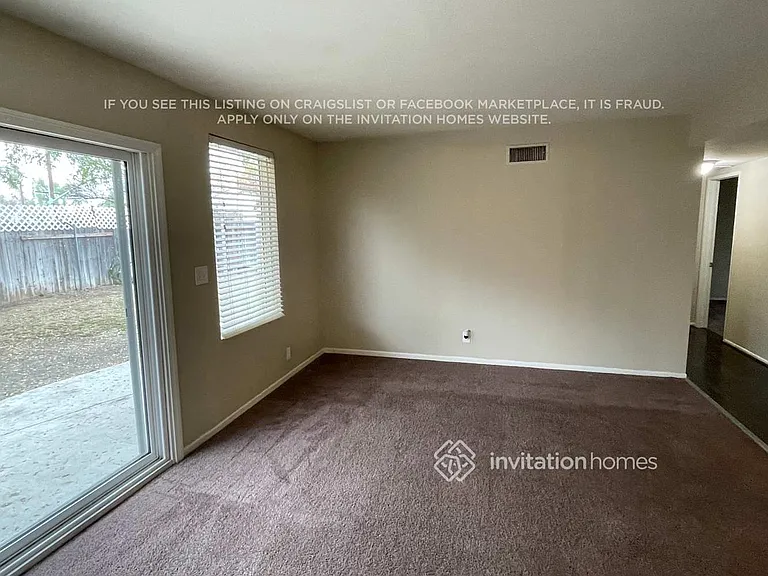 2105 Lysander Ave — Photo 2