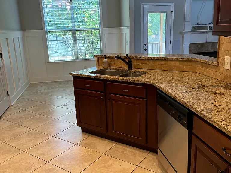 8734 McKenzie Farm Dr — Photo 26