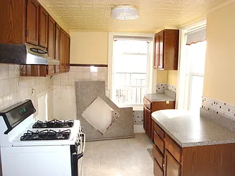 Rented by Carroll Gardens Realty