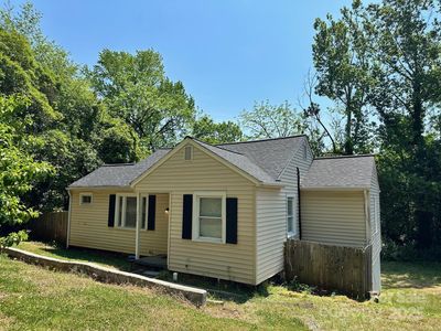 2434 Columbus Cir, Charlotte, NC, 28208