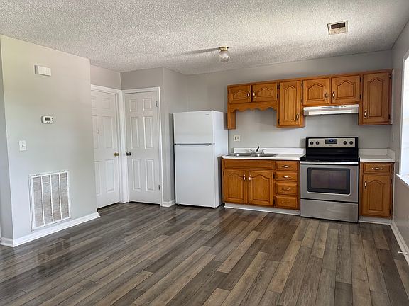 4th image of 3718 California Ave APT 6