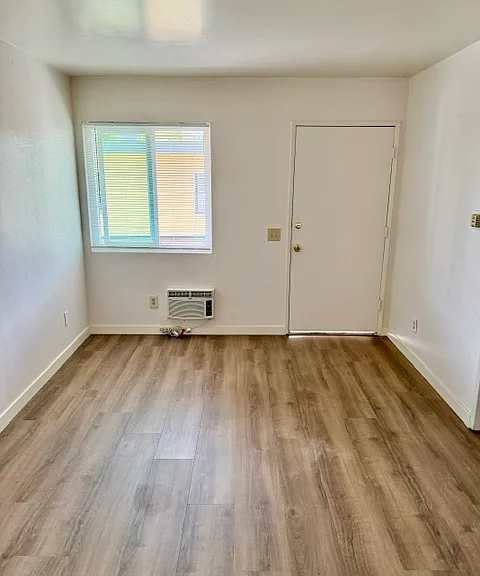 355 N Avenue 51 #8 — Photo 3