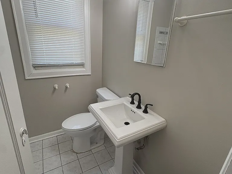 7607 S Wolcott Ave — Photo 6