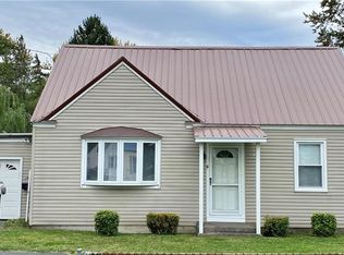 4 Wyncrest Dr, East Syracuse, NY 13057