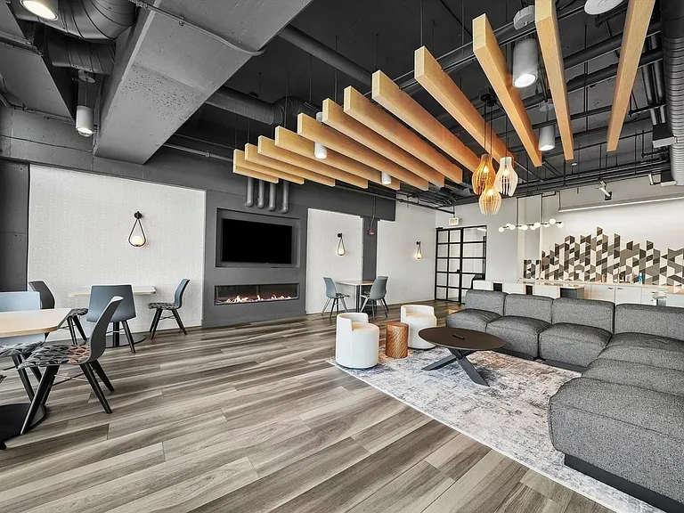 1530 S State St #1009 — Photo 24