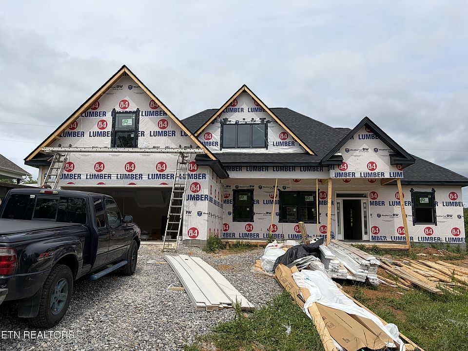 1st image of 103 Chestnut Oak Ct