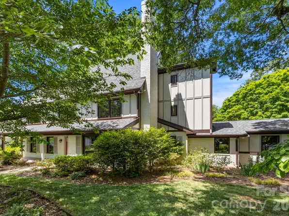 5335 Lansing Dr, Charlotte, NC 28270