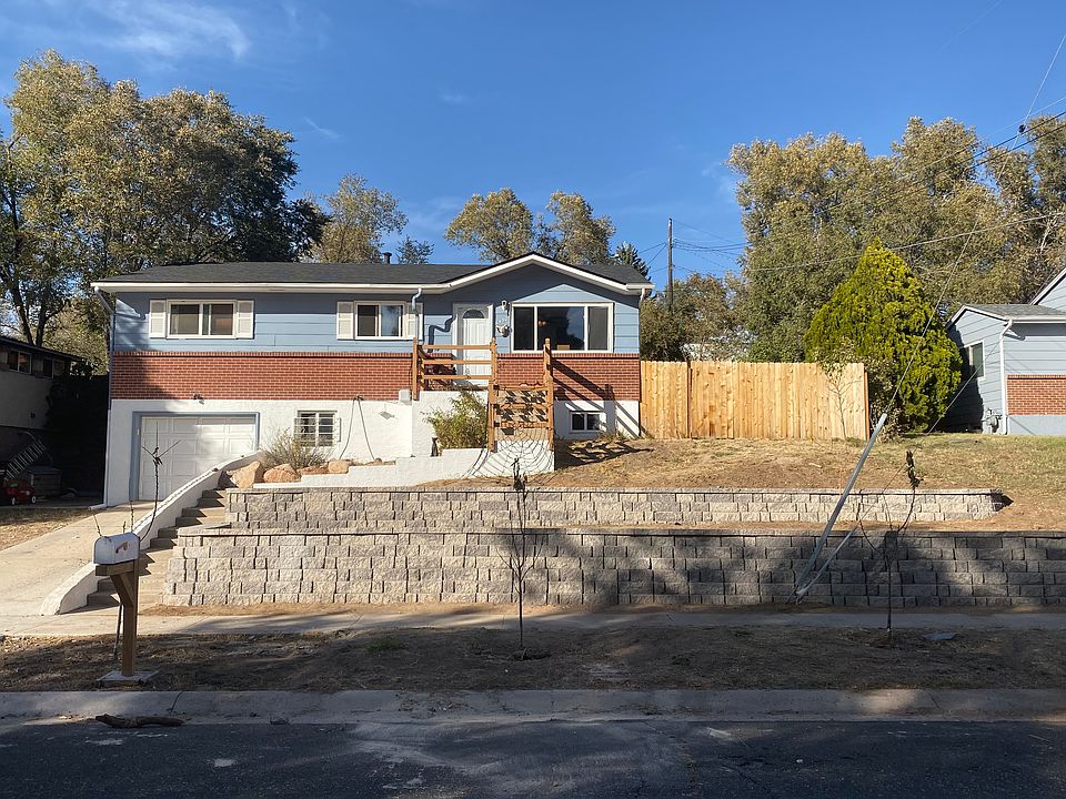 Hand laid retaining wall