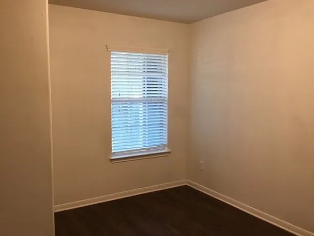22 Mira Loma Dr — Photo 10